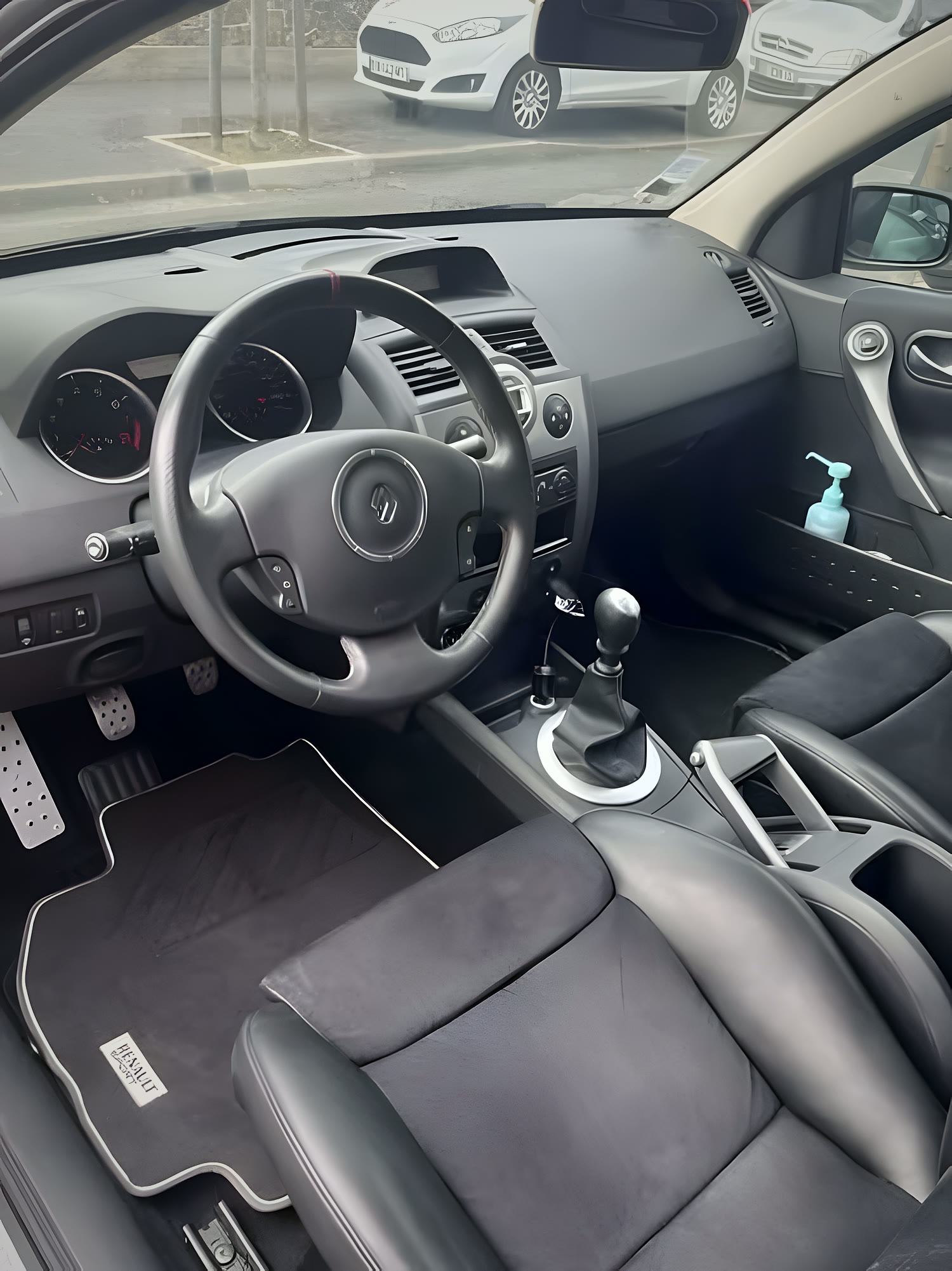 Renault Mégane — intérieur alcantara