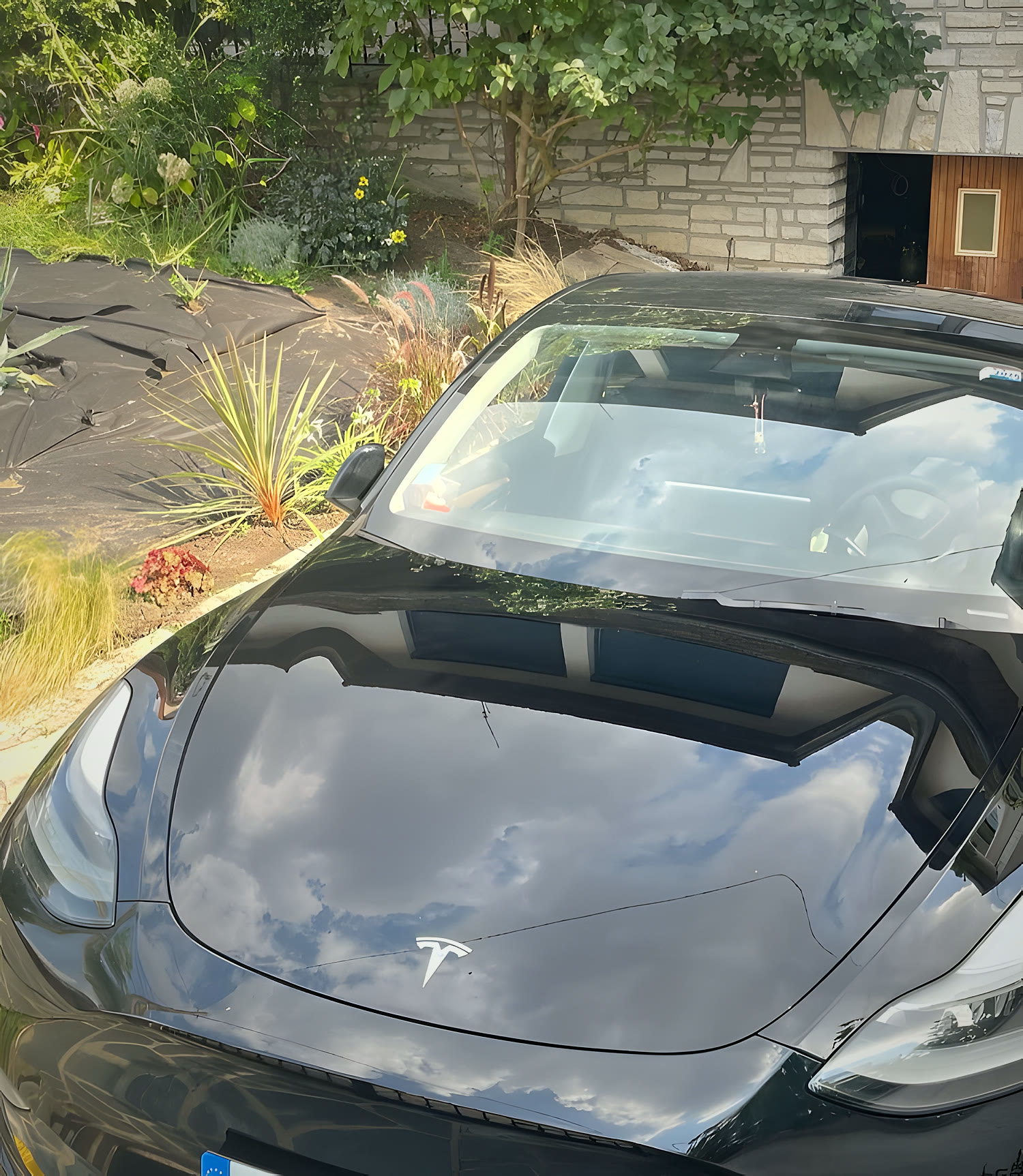 Tesla Model Y nettoyée par Clean Glow