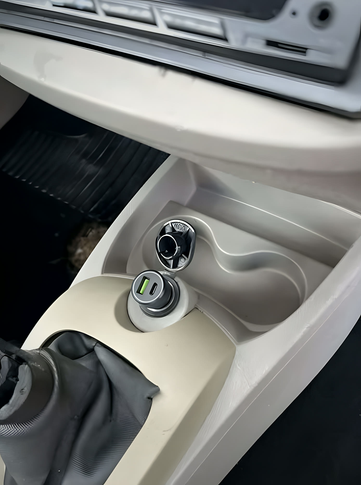 Renault Twingo — console centrale