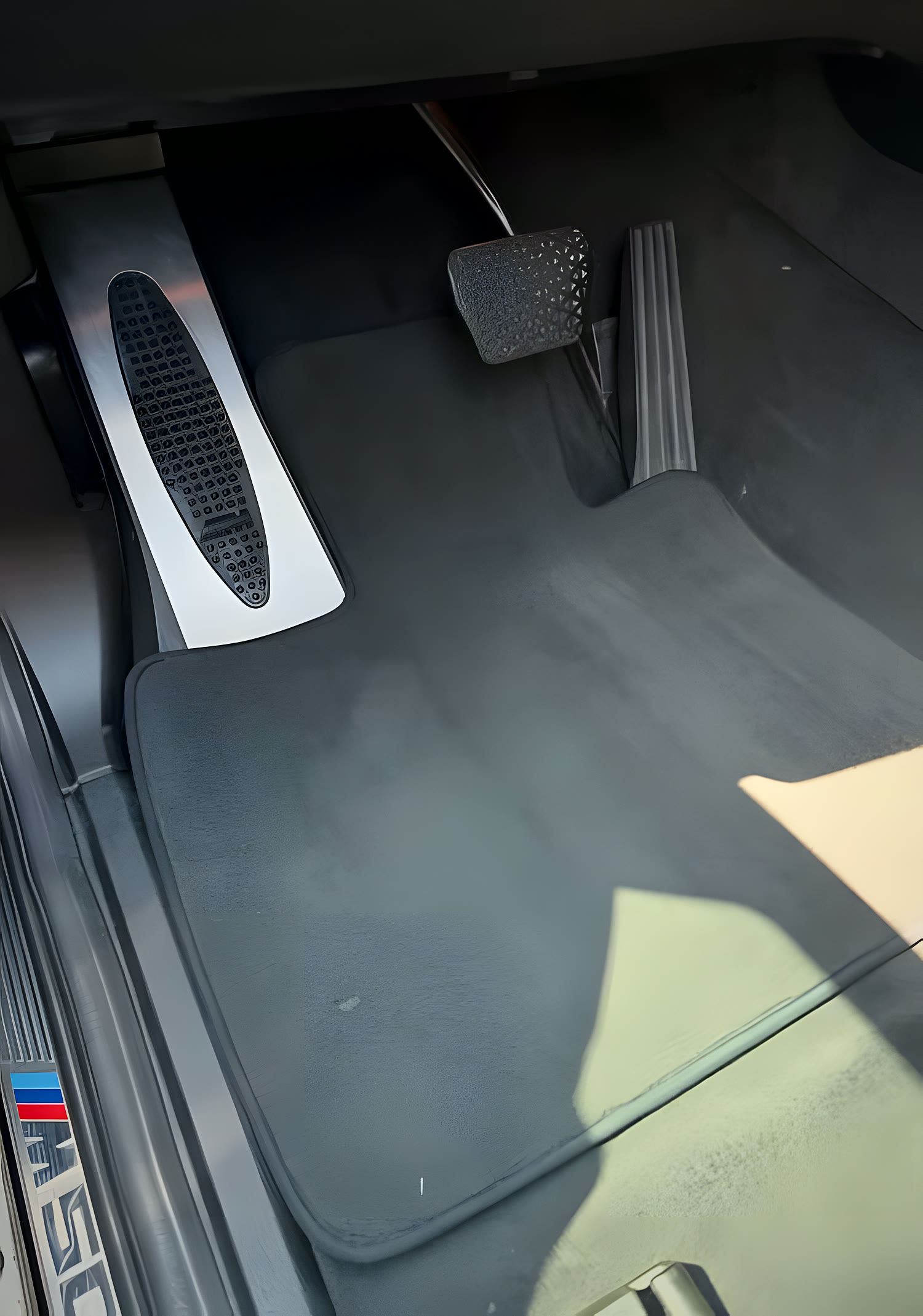 BMW M — tapis et plancher